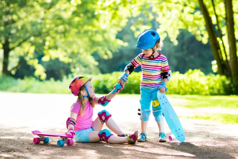 Sporty letnie dla przedszkolaków – jak spędzić czas z dzieckiem na świeżym powietrzu?